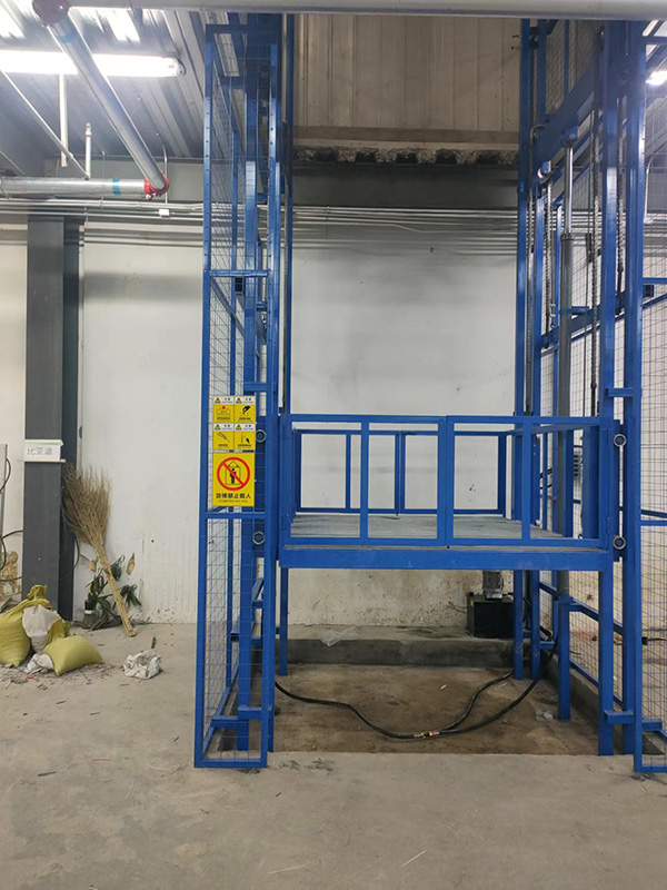 導(dǎo)軌式升降平臺(tái) 導(dǎo)軌式升降平臺(tái)